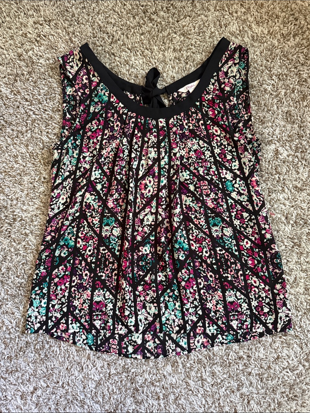 Floral Keyhole Sleeveless Blouse